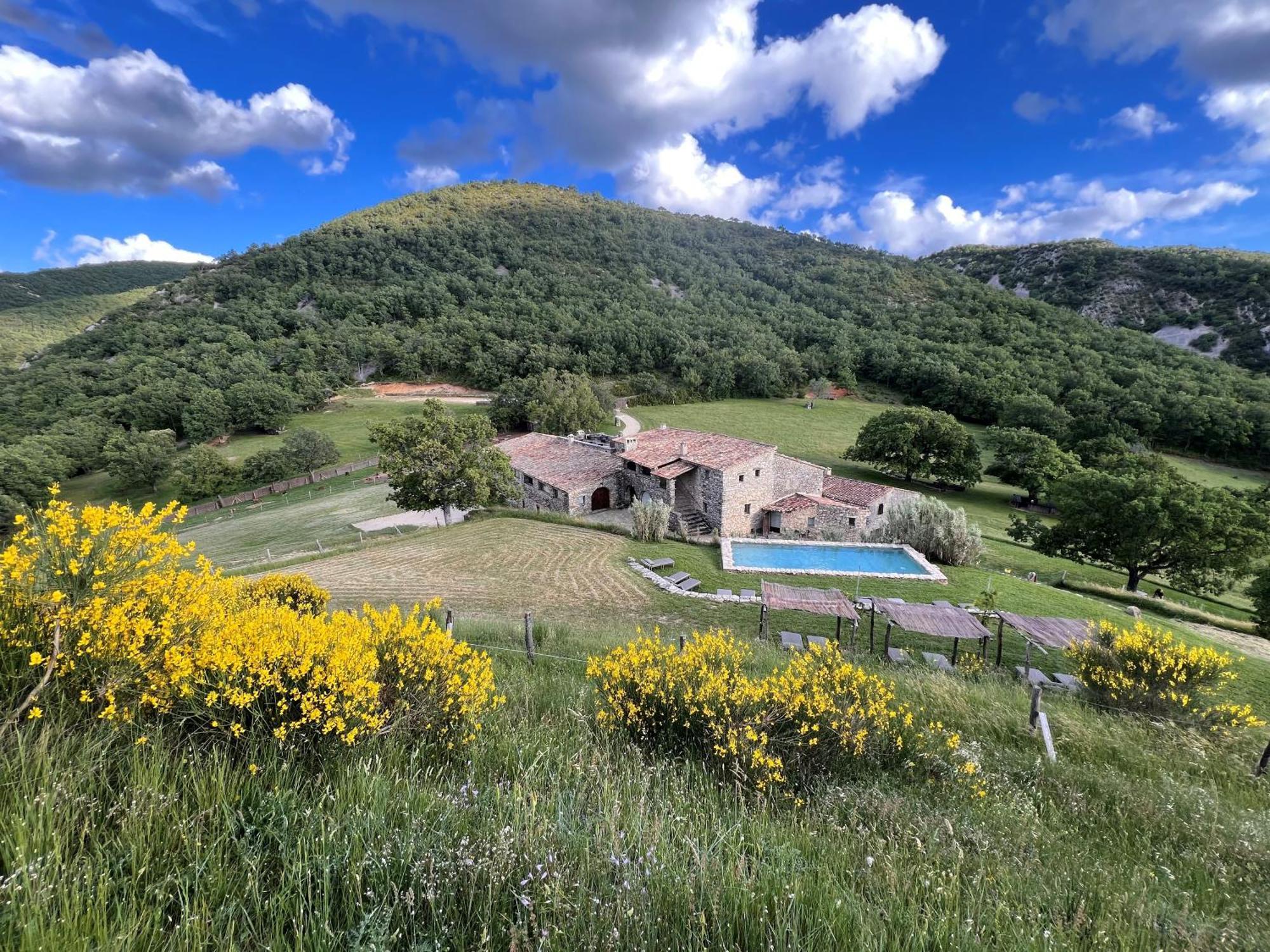 Le Domaine Du Castellas Sivergues Exterior foto